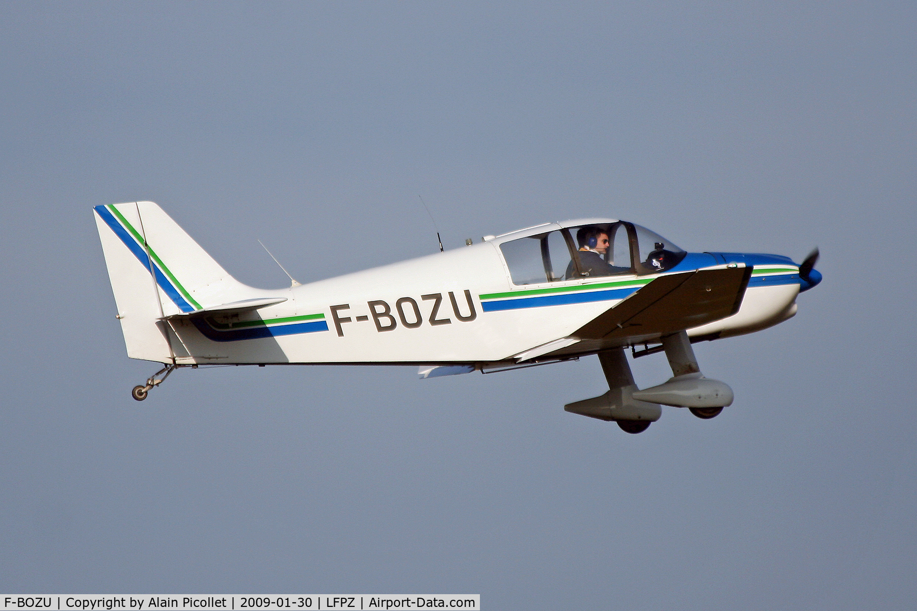 F-BOZU, CEA Jodel DR-221 Dauphin C/N 76, take off