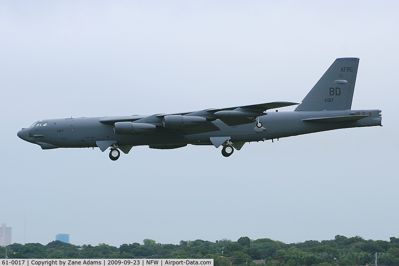 61-0017, 1961 Boeing B-52H Stratofortress C/N 464444, USAF B-52 at Navy Fort Worth / Carswell Field