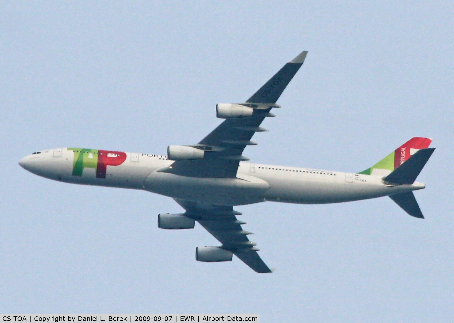 CS-TOA, 1994 Airbus A340-312 C/N 041, A Portuguese Airbus four-holer climbs out of Newark, on its way to Lisbon.