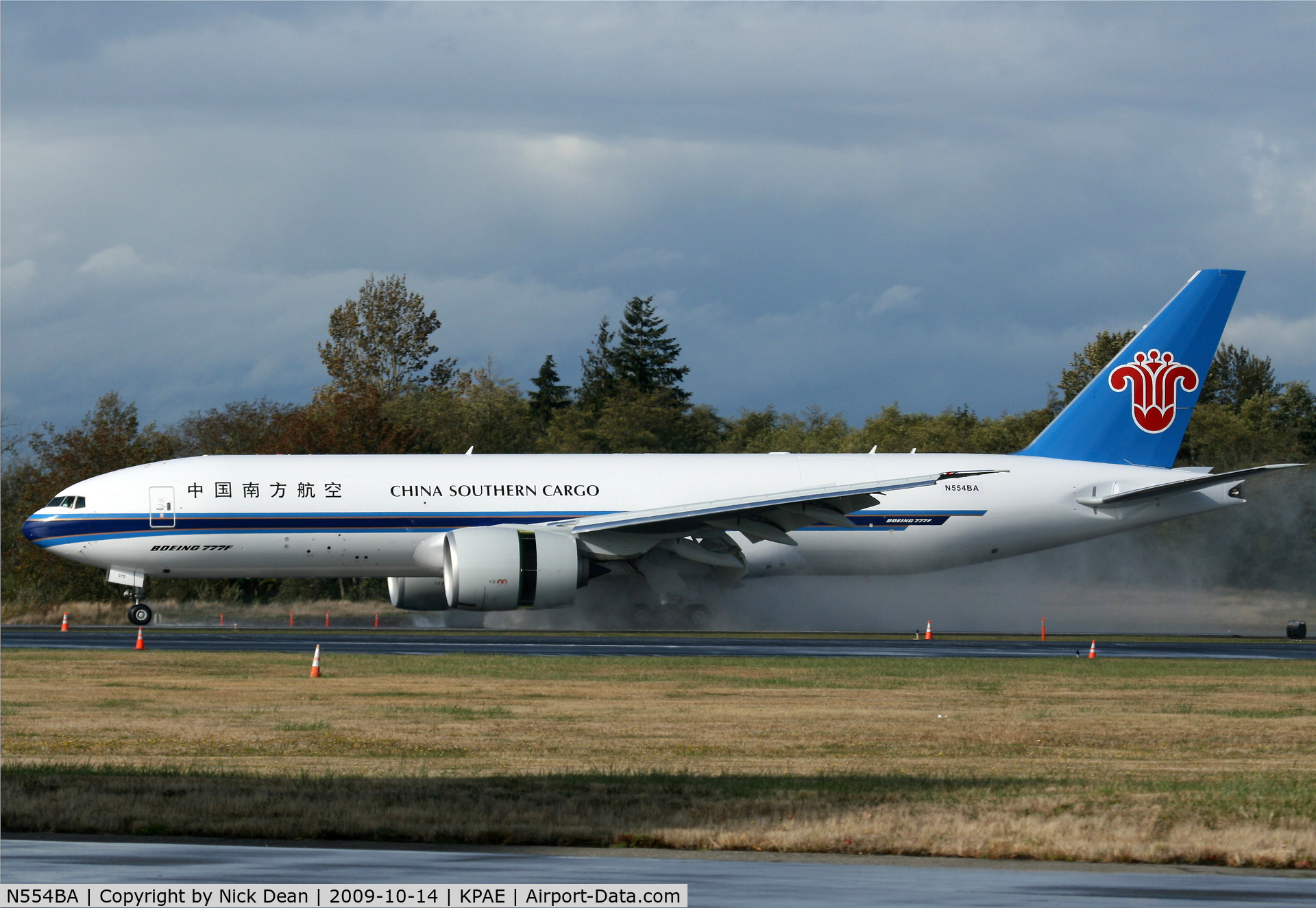 N554BA, 2009 Boeing 777-F1B C/N 37312, KPAE
