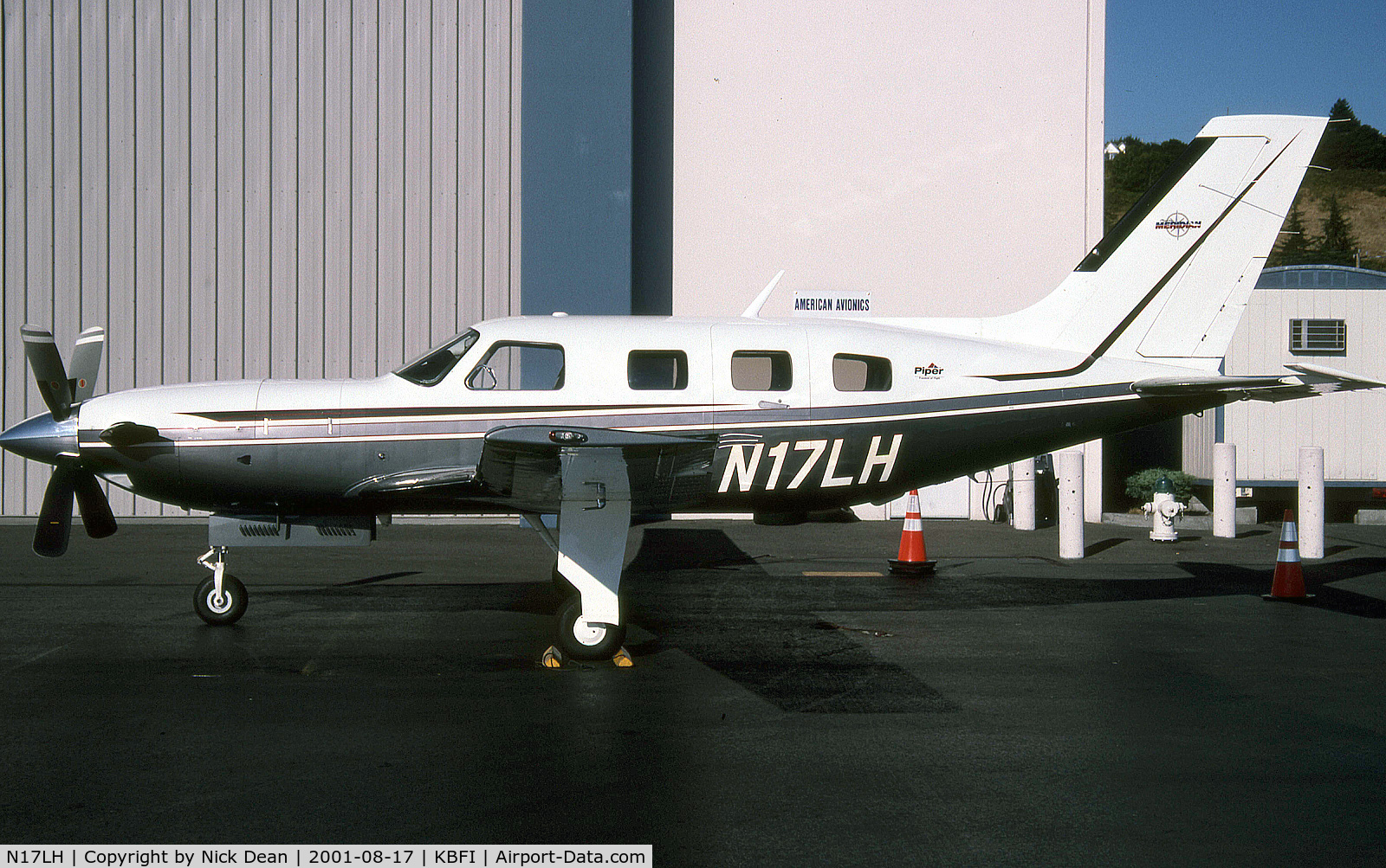 N17LH, 2000 Piper PA-46-500TP C/N 4697007, KBFI