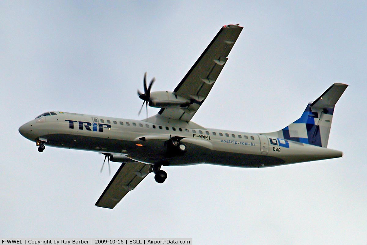 F-WWEL, 2009 ATR 72-212A C/N 846, Aerospatiale ATR-72-212A [846]  (TRIP Linhas Aereas) Home~G  16/10/2009. Now in TRIP Linhas Aereas colours did not take up marks with Islas Airways seen here on approach 3 miles out from Heathrow 27R bringing in the Toulouse Rugby Team who are due to play