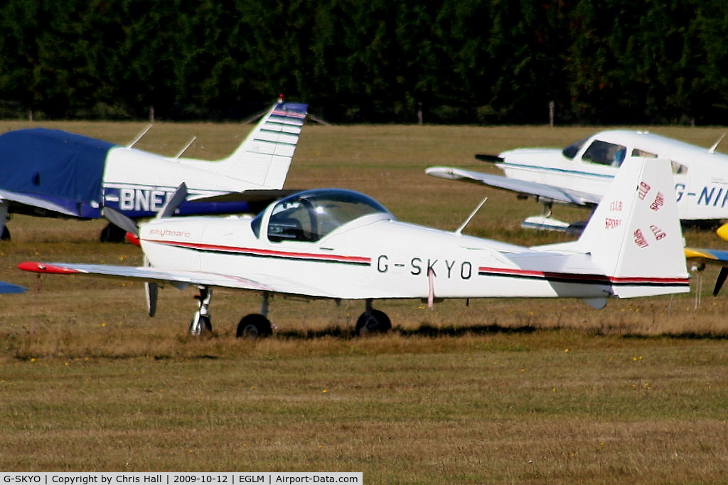 G-SKYO, 2000 Slingsby T-67M-200 Firefly C/N 2264, Privately owned