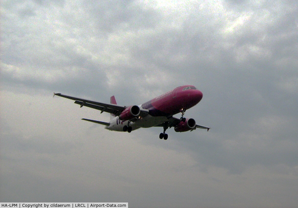 HA-LPM, 2007 Airbus A320-232 C/N 3177, Landing