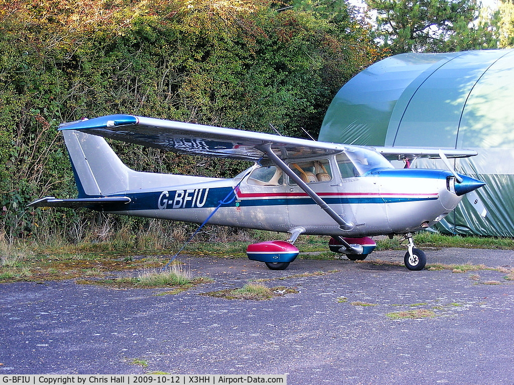G-BFIU, 1977 Reims FR172K Hawk XP C/N FR172-00591, at Hinton in the Hedges