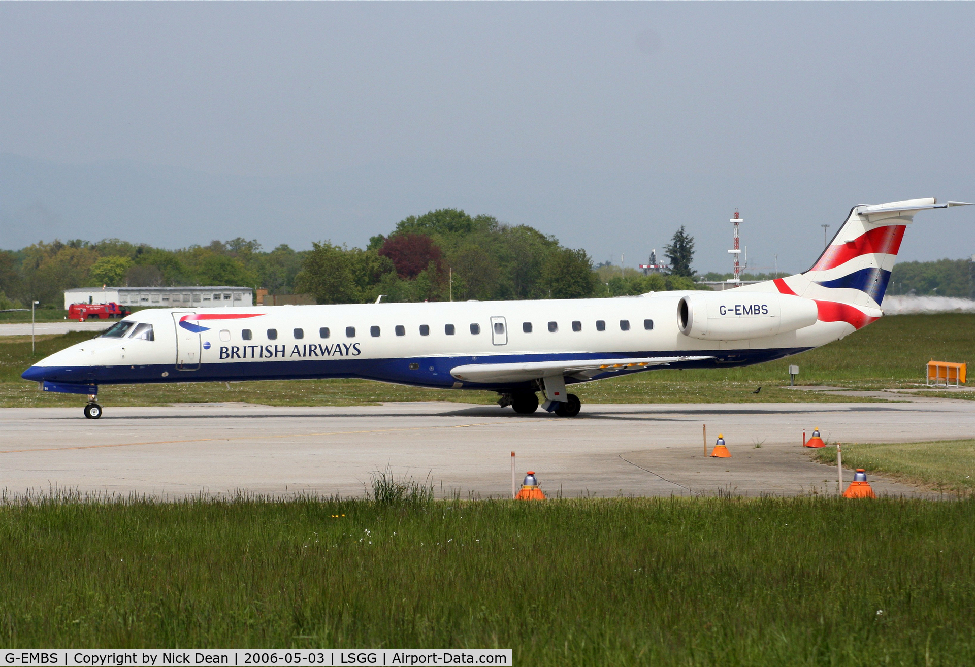 G-EMBS, 2000 Embraer EMB-145EU (ERJ-145EU) C/N 145357, LSGG