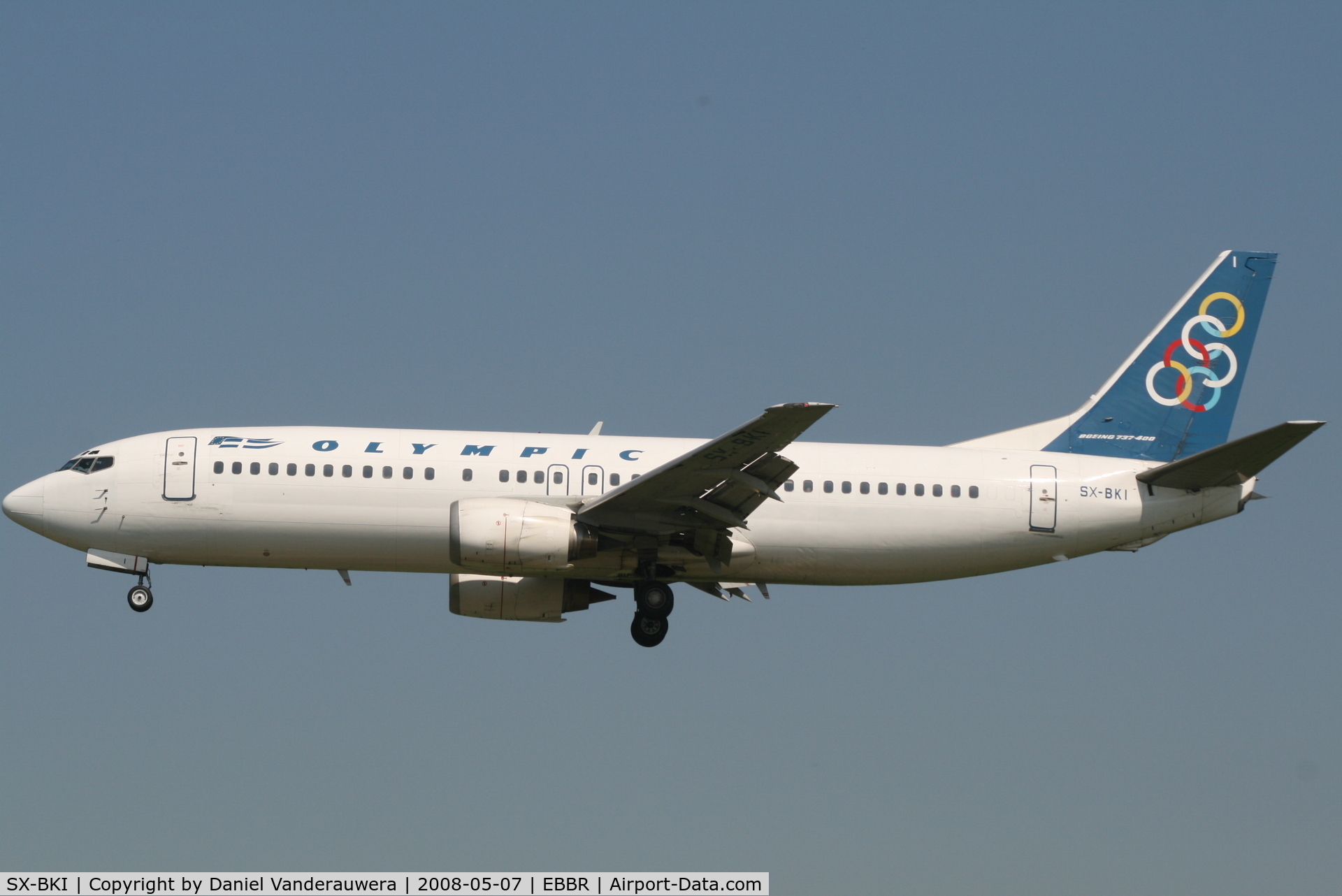 SX-BKI, 1990 Boeing 737-4Q8 C/N 24704/1855, flight OA145 is descending to rwy 25L