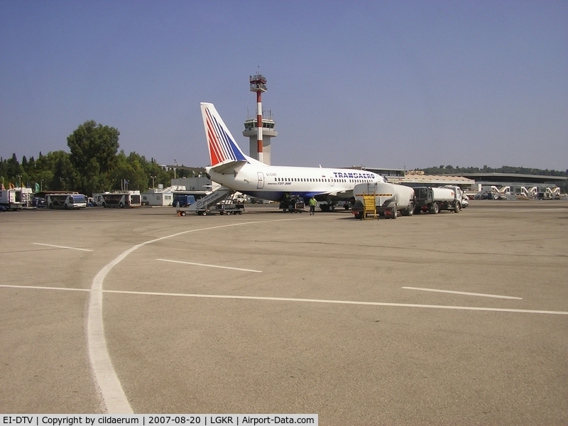 EI-DTV, 1992 Boeing 737-5Y0 C/N 25183, On the Apron