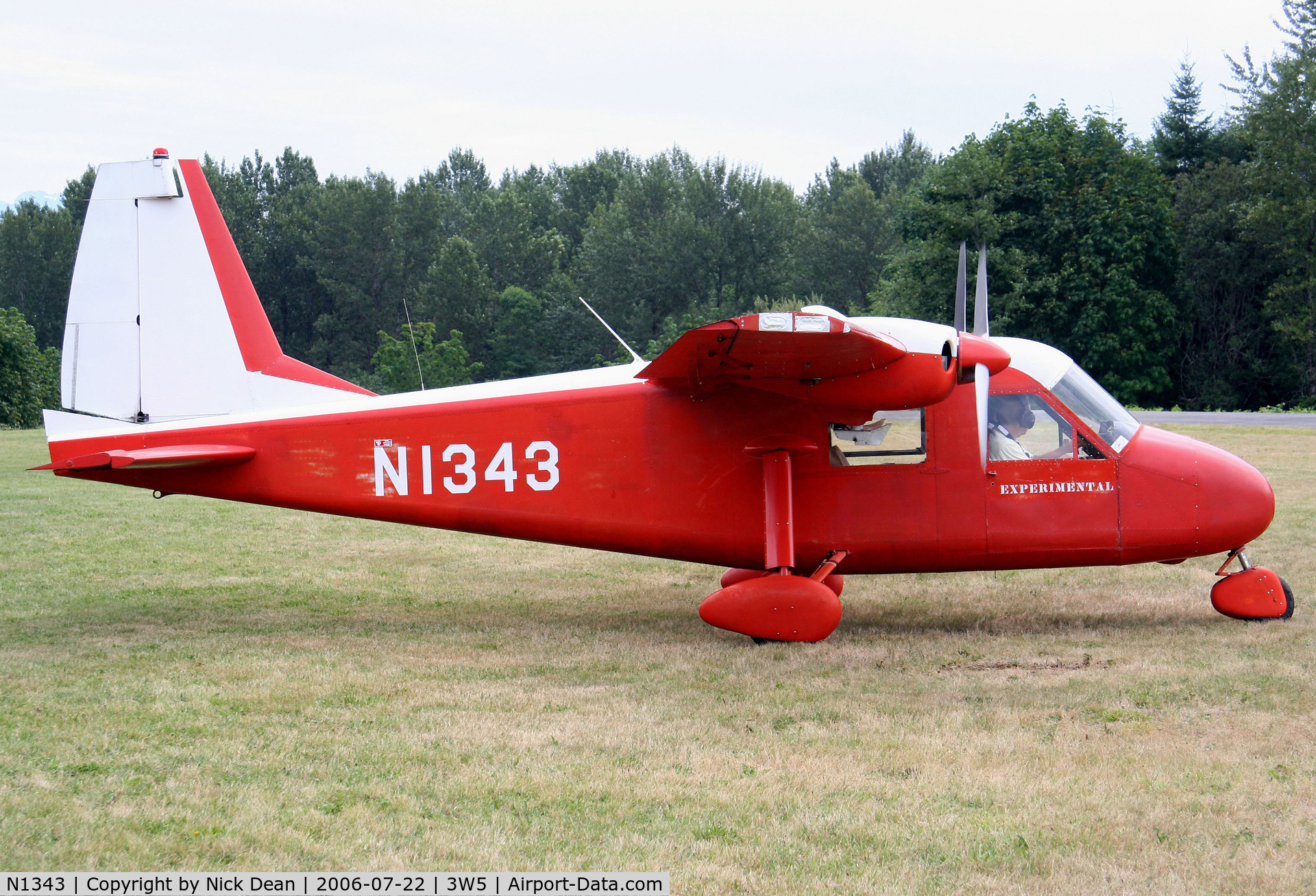 N1343, 1967 Wickham Model B C/N 1, 3W5