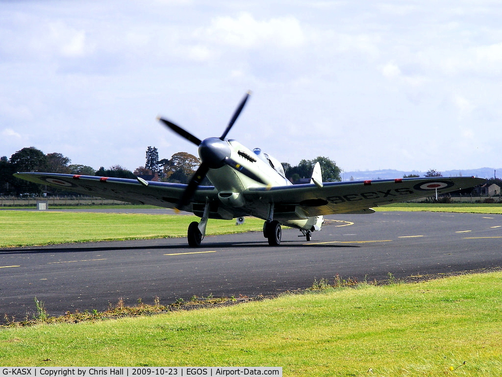 G-KASX, 1946 Supermarine 395 Seafire F.XVII C/N FLWA 25488, wearing its former Royal Navy ID SX336 and codes VL/105