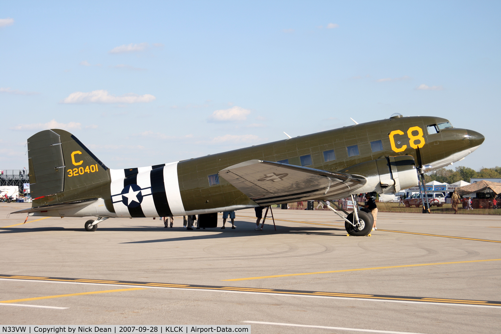 N33VW, 1943 Douglas DC3C-S1C3G (C-47A) C/N 20401, KLCK