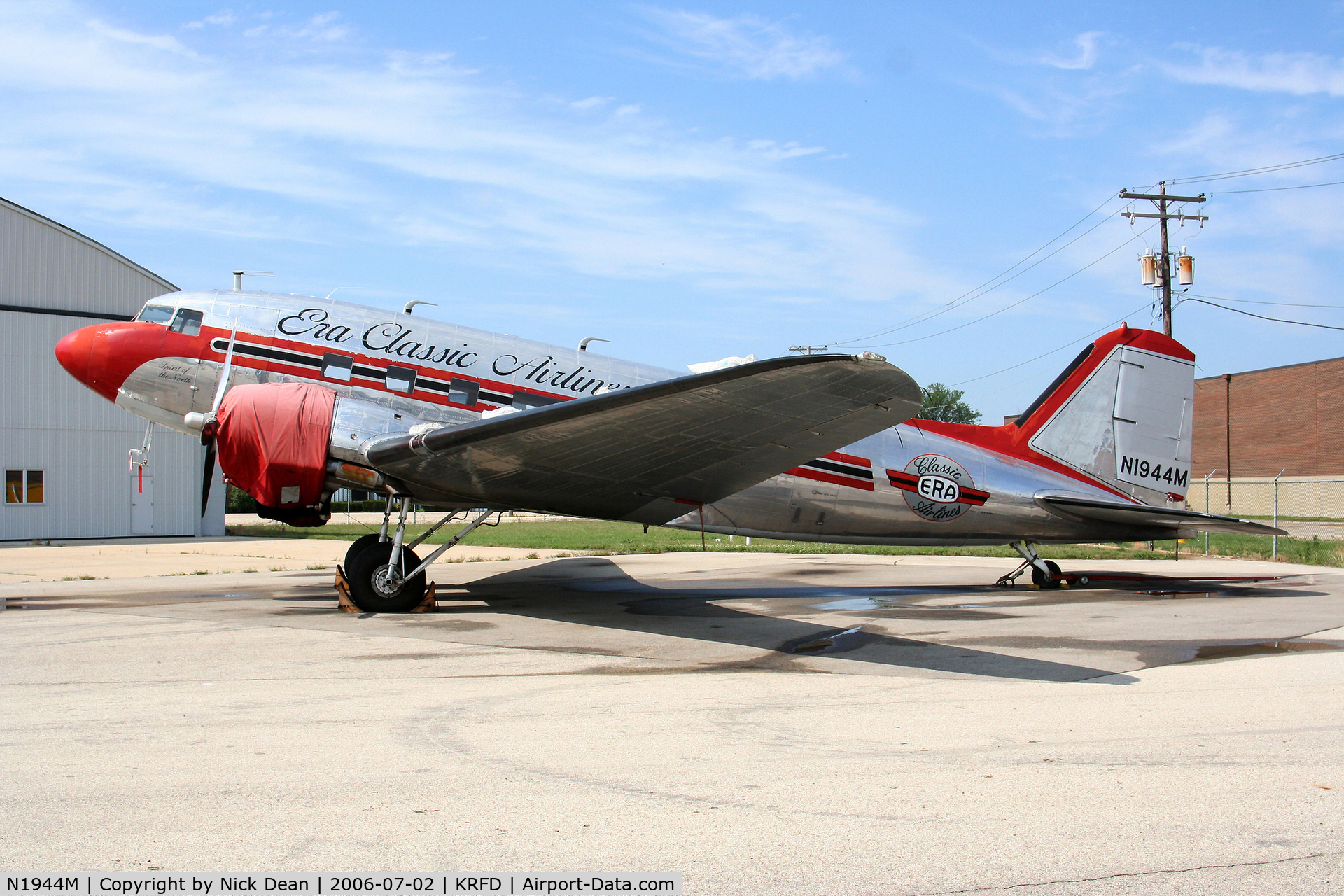 N1944M, 1942 Douglas DC3C-S1C3G (C-47A) C/N 19394, KRFD