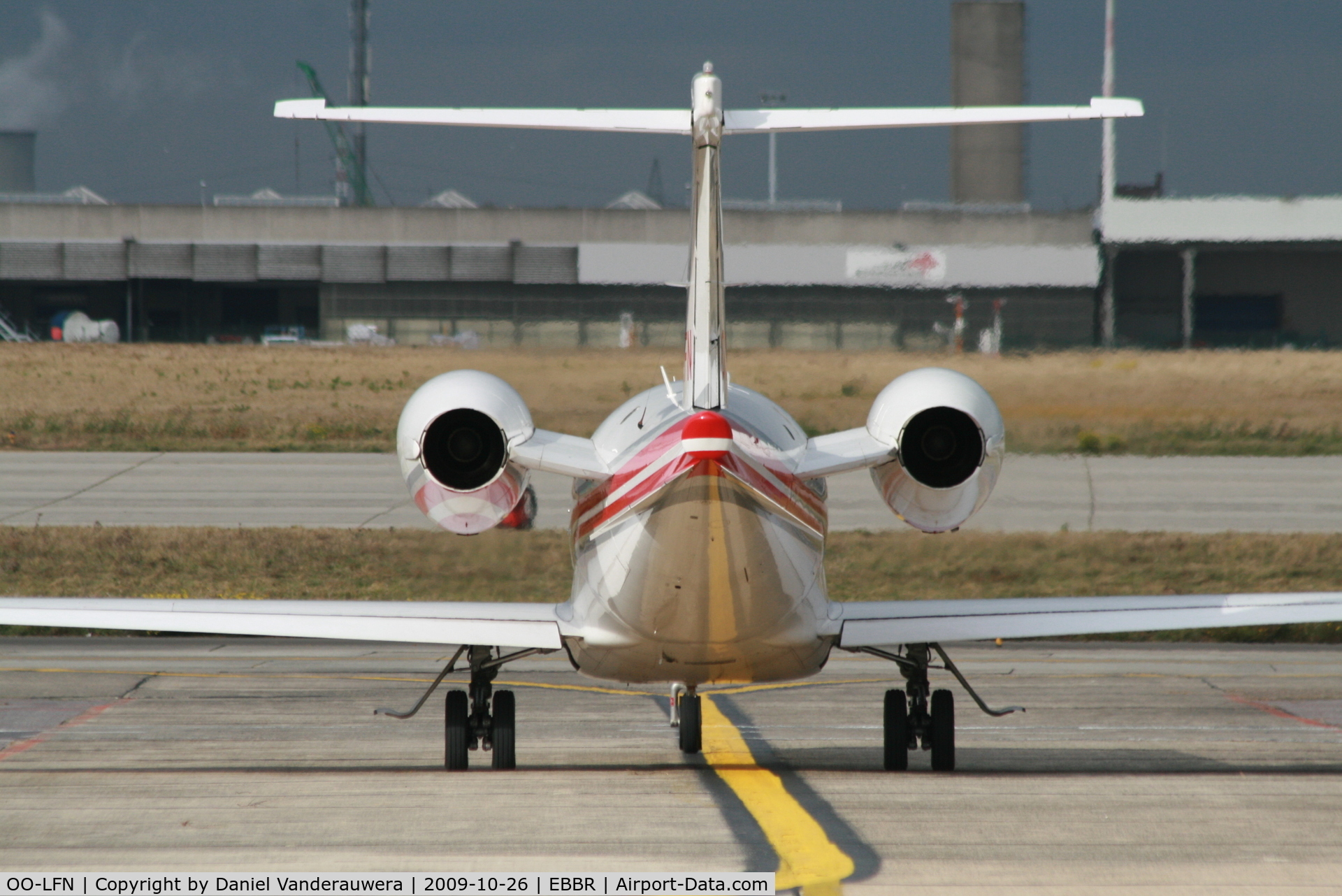 OO-LFN, Learjet 45 C/N 45-250, Taxiing to leave General Aviation apron