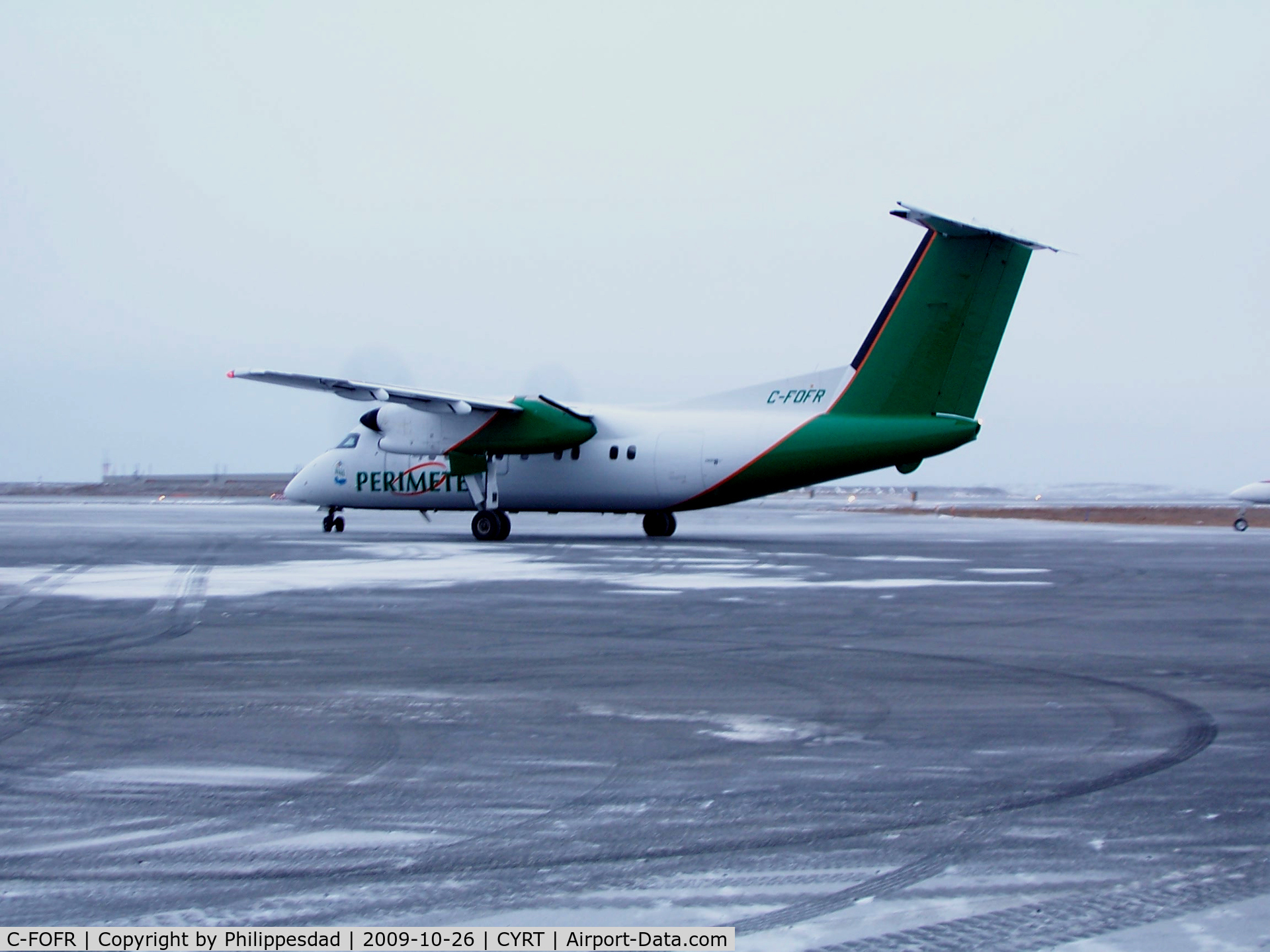 C-FOFR, 1992 De Havilland Canada DHC-8-106 Dash 8 C/N 317, C-FOFR departing Rankin Inlet, NU 2009oct26