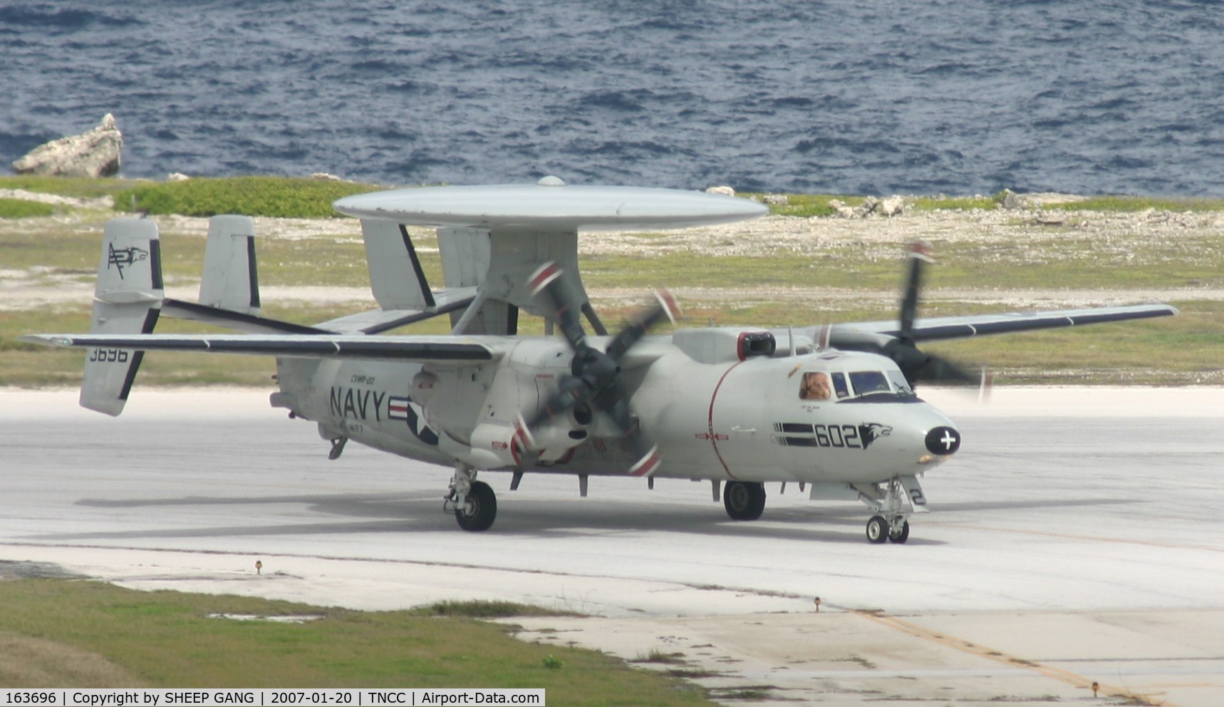 163696, Grumman E-2C Hawkeye Group 1 C/N A132, exiting the runway to parking