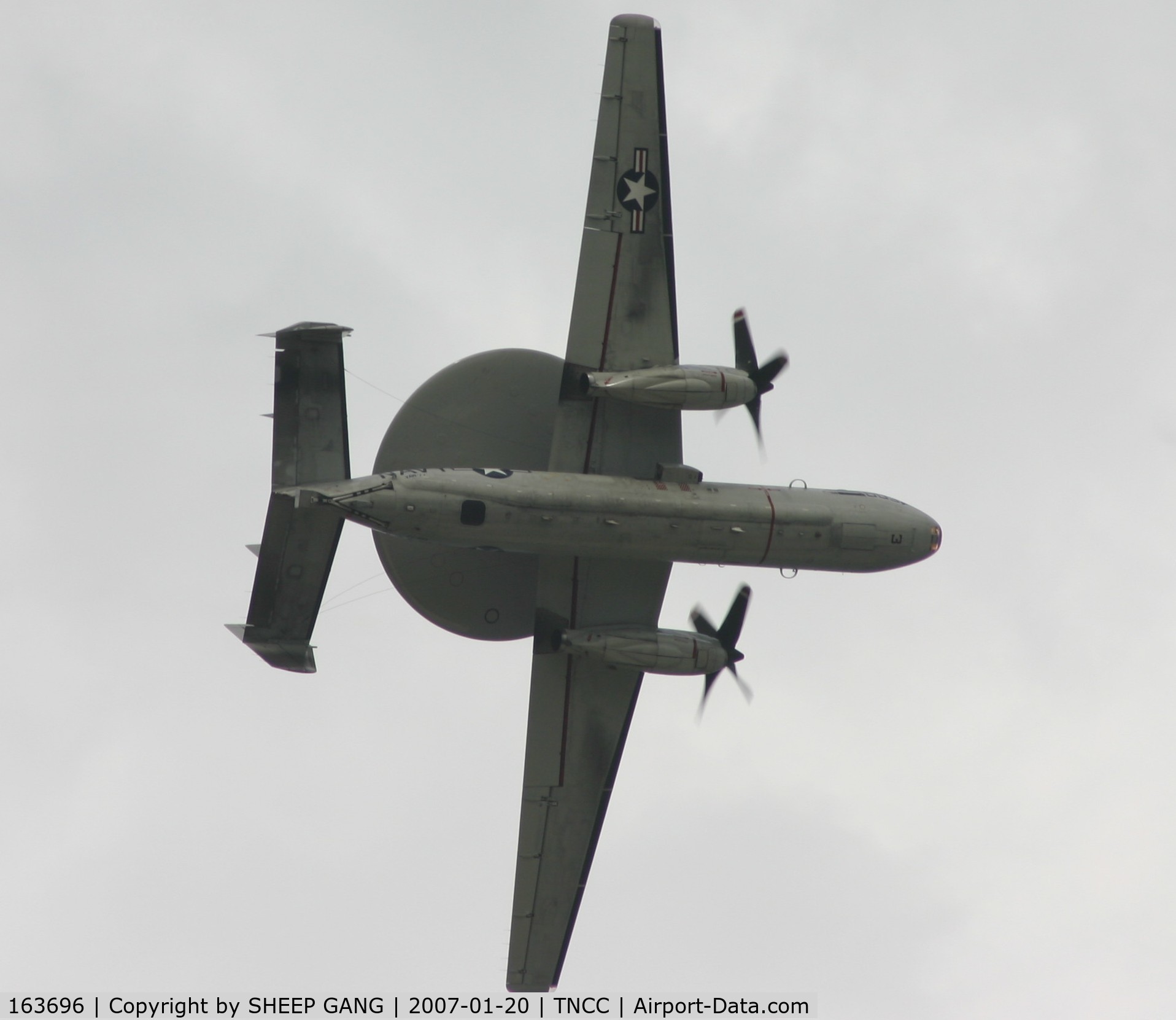 163696, Grumman E-2C Hawkeye Group 1 C/N A132, here we have them doing a sharp left turn back to final