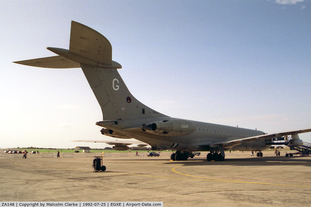 ZA148, 1967 Vickers VC10 K.3 C/N 883, Vickers VC-10 K3 formerly 5Y-ADA based at RAF No 101 Sqn, Brize Norton and seen at RAF Leeming's Air Fair in 1992.