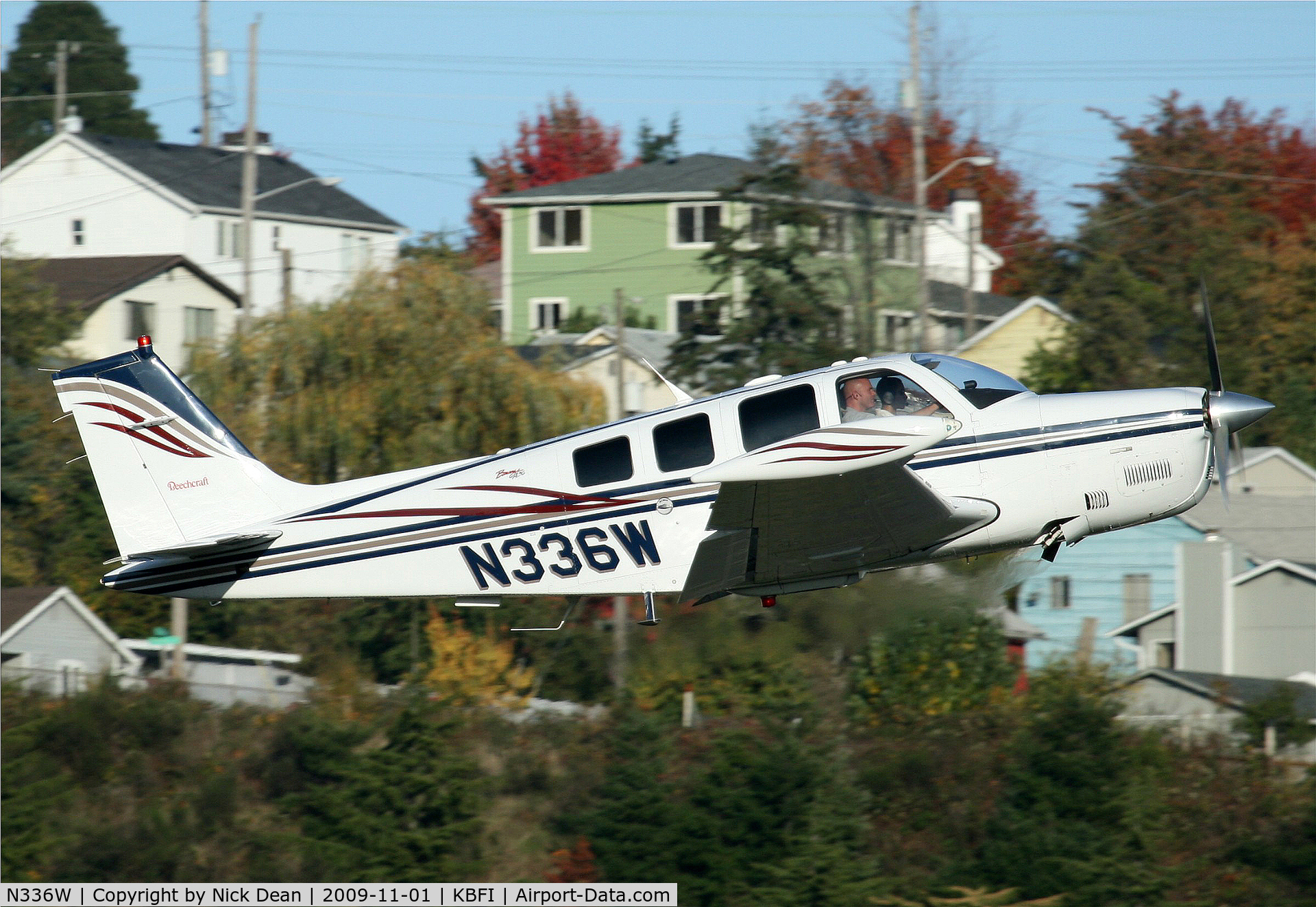 N336W, 2002 Raytheon Aircraft Company A36 Bonanza C/N E-3441, KBFI