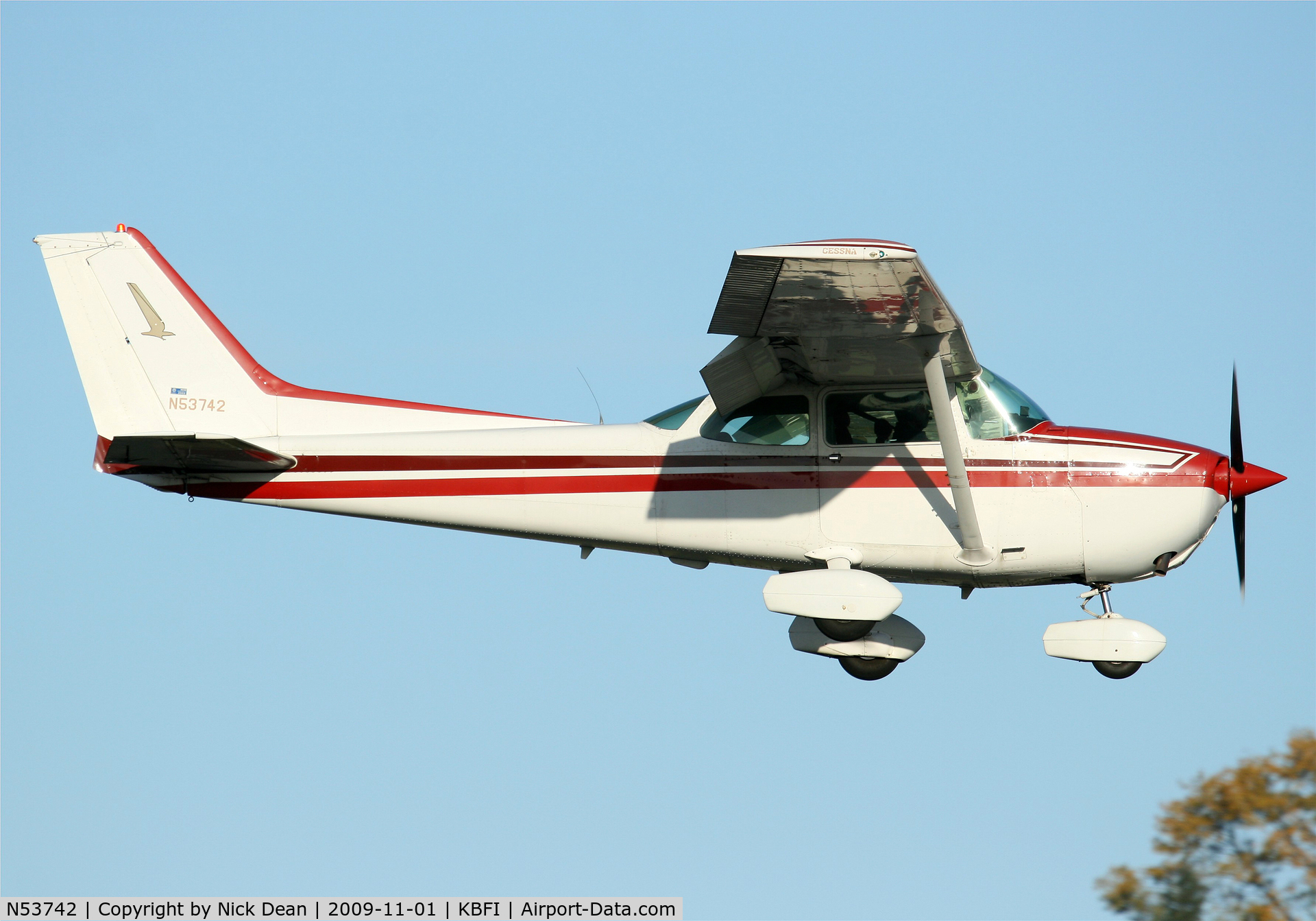 N53742, 1981 Cessna 172P C/N 17274812, KBFI