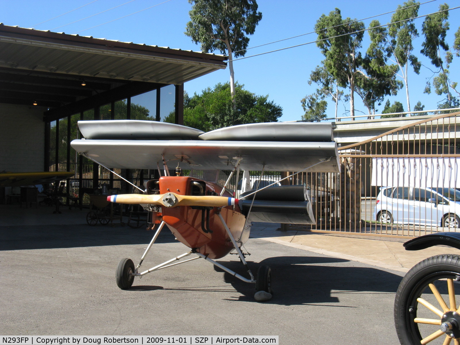 N293FP, Mignet HM.293 Replica Pou-du-Ciel C/N FP100, 1983 Frank Perry/Henri Mignet HM293 Pou du Ciel ('Sky Louse' or 'Flying Flea') tandem folding wings (fore & aft), Hercules 40 Hp 4 cylinder opposed air-cooled engine, wood prop