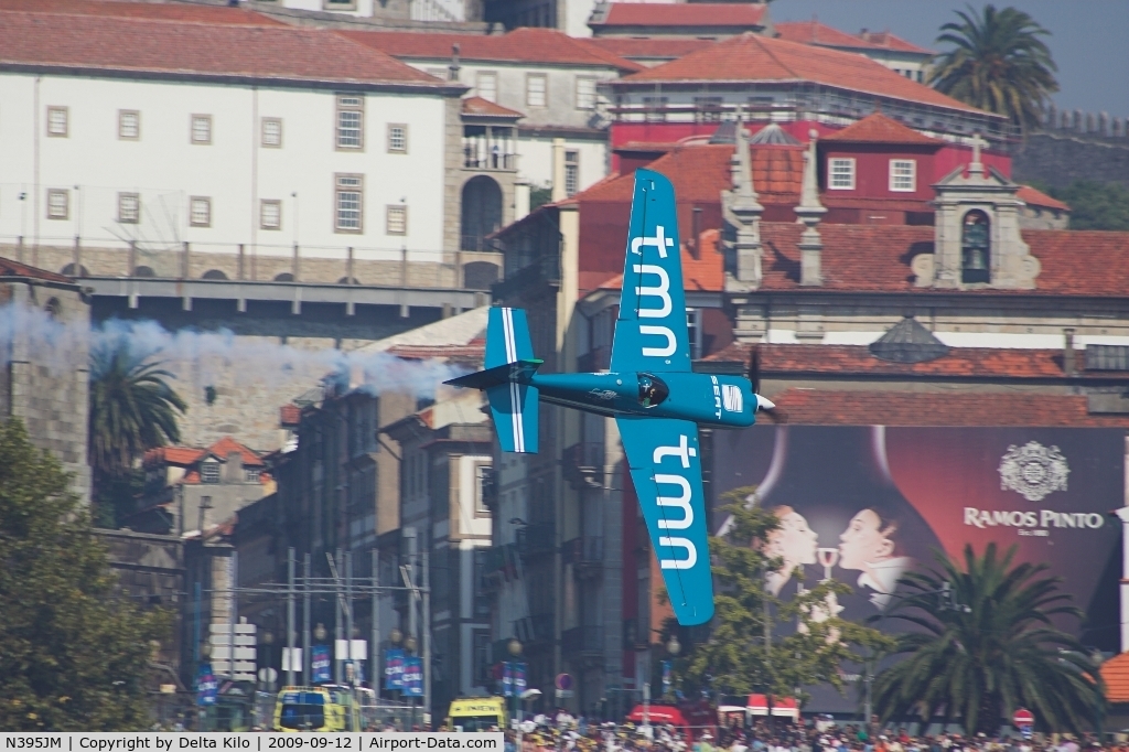 N395JM, 2004 Zivko Edge 540 C/N 0033, Red Bull Air Race Porto-Mike Goulian