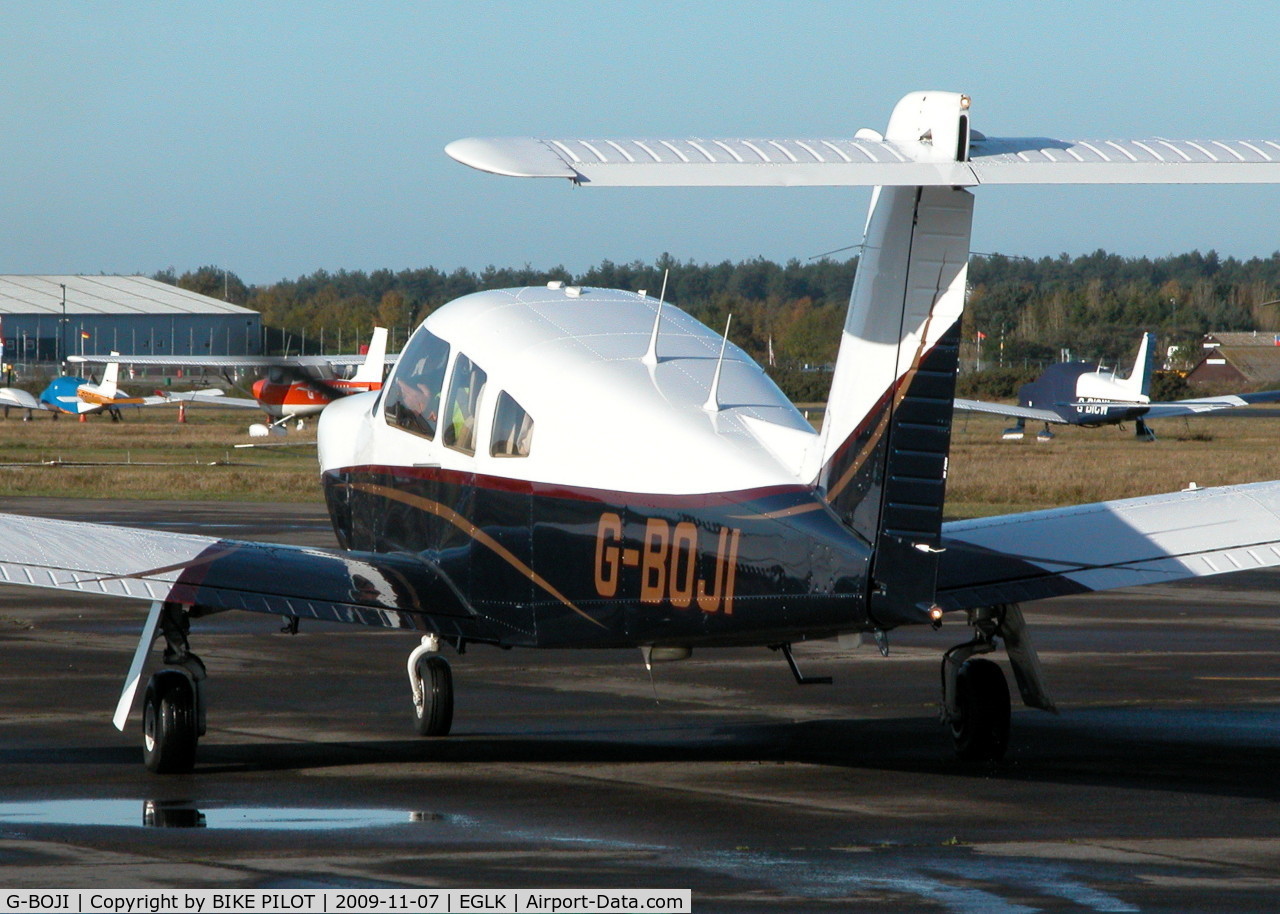 G-BOJI, 1979 Piper PA-28RT-201 Arrow IV C/N 28R-7918221, RESIDENT A/C RUNNING UP