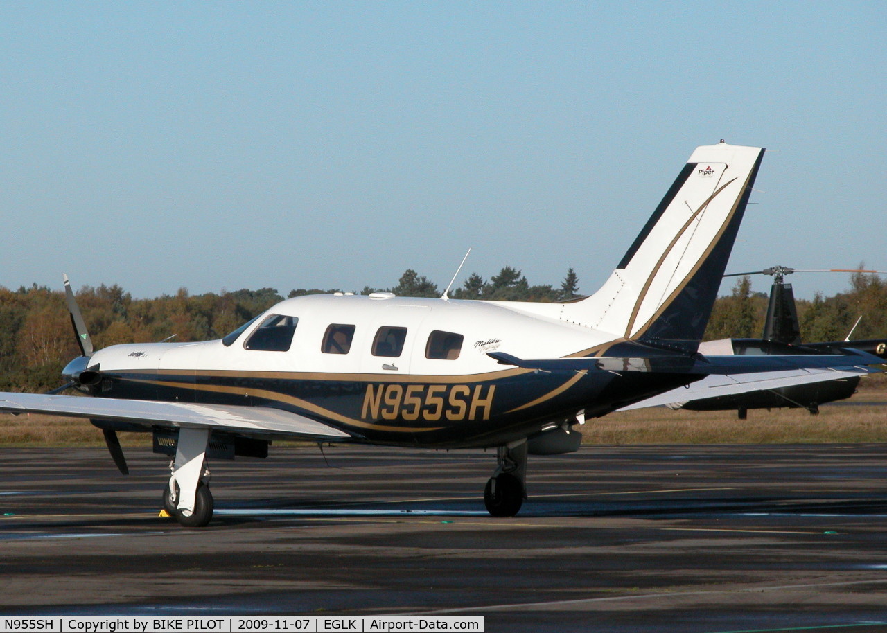 N955SH, 2002 Piper PA-46-350P Malibu Mirage C/N 4636339, VISITING A/C IN SLOT 4