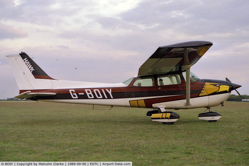 G-BOIY, 1976 Cessna 172N C/N 172-67738, Cessna 172N at Cranfield Airport, UK.