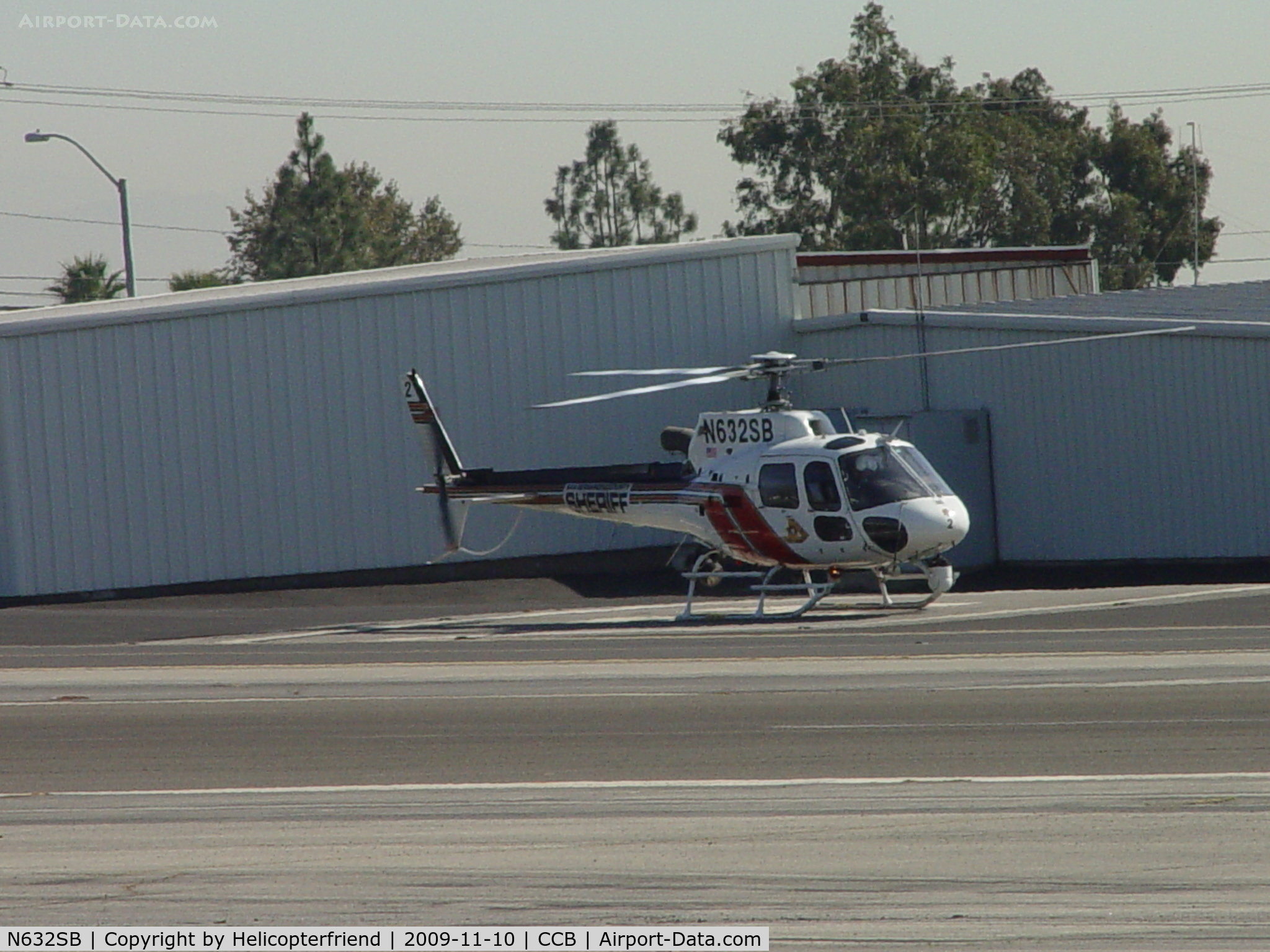 N632SB, 2004 Eurocopter AS-350B-3 Ecureuil Ecureuil C/N 3894, Settling down to drop off Montclair Police Officers