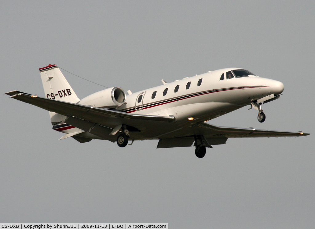 CS-DXB, Cessna 560 XL Citation Excel C/N 560-5553, Landing rwy 14R
