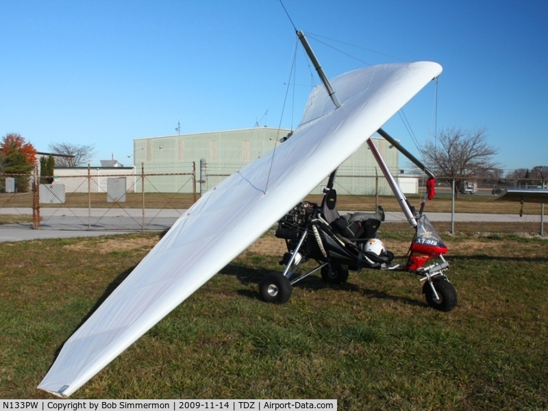 N133PW, 2007 Airborne Edge XT-912-L C/N XT-912-0195, At the EAA breakfast fly-in - Toledo, Ohio.