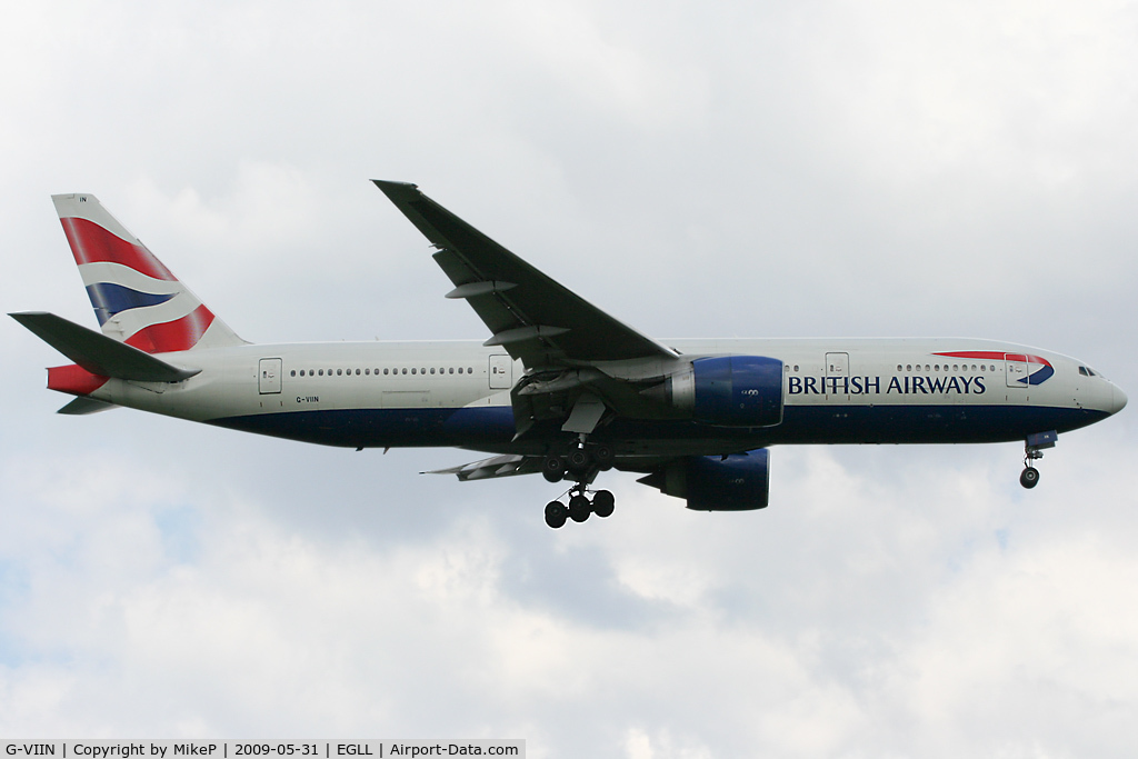 G-VIIN, 1998 Boeing 777-236 C/N 29319, Short final to 09L at Heathrow.