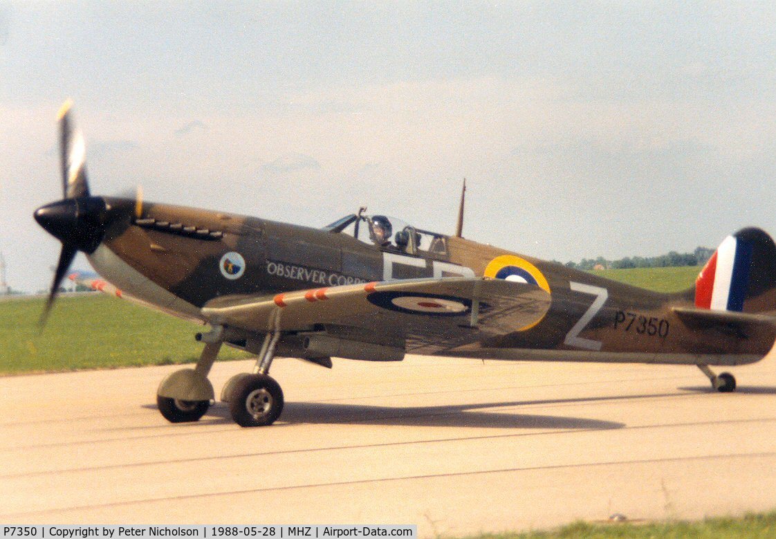 P7350, 1940 Supermarine 329 Spitfire IIa C/N CBAF.14, Spitfire IIA of the Battle of Britain Memorial Flight at the 1988 Mildenhall Air Fete.