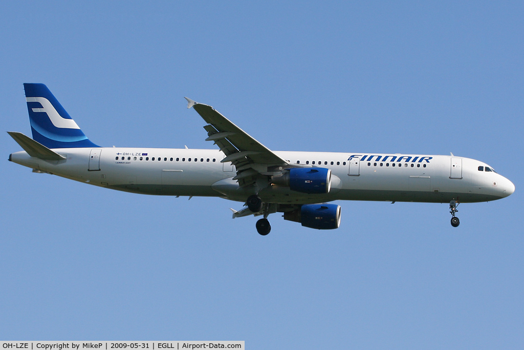 OH-LZE, 2003 Airbus A321-211 C/N 1978, Short final to 09L at Heathrow.