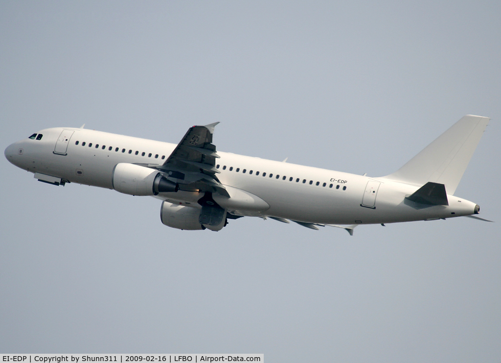 EI-EDP, 2009 Airbus A320-216 C/N 3781, Delivery day in all white c/s