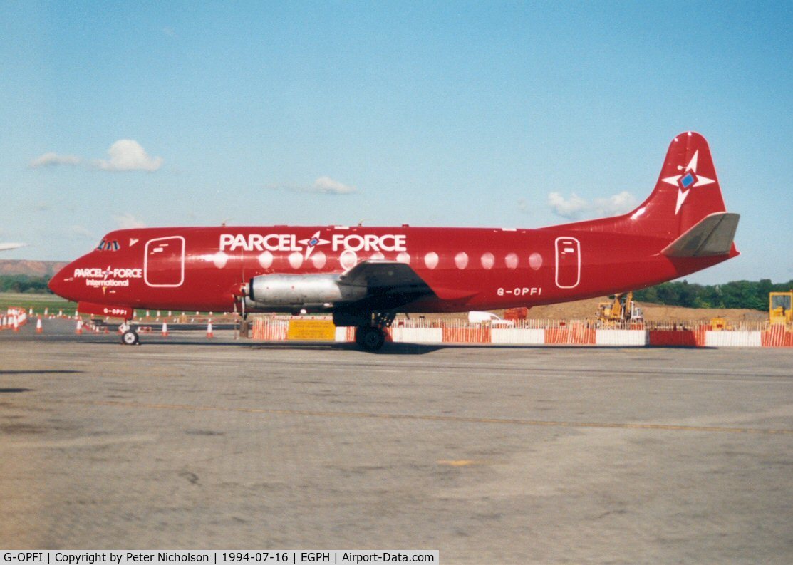 G-OPFI, 1957 Vickers Viscount 802 C/N 170, Royal Mail's Parcel Force Viscount 802 awaiting loading at Edinburgh in the Summer of 1994.
