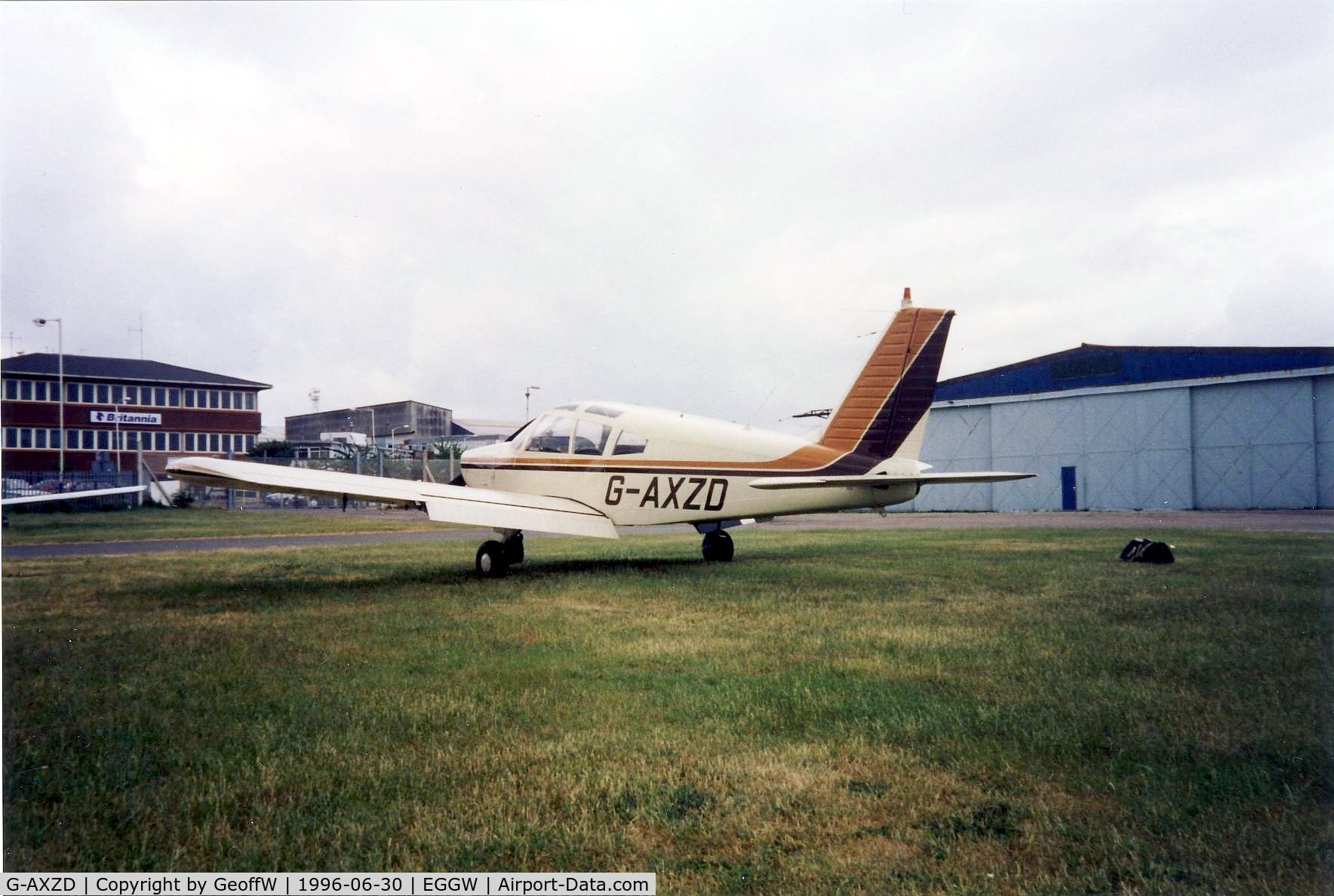 G-AXZD, 1970 Piper PA-28-180 Cherokee C/N 28-5609, Resident at the time