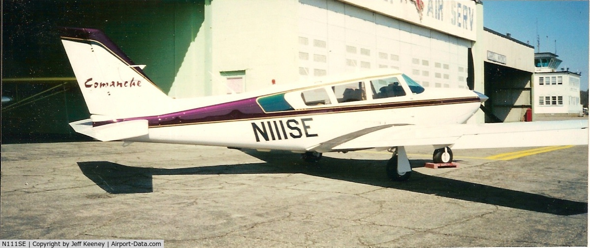 N111SE, 1966 Piper PA-24-260 Comanche B C/N 24-4462, Just after I painted it.