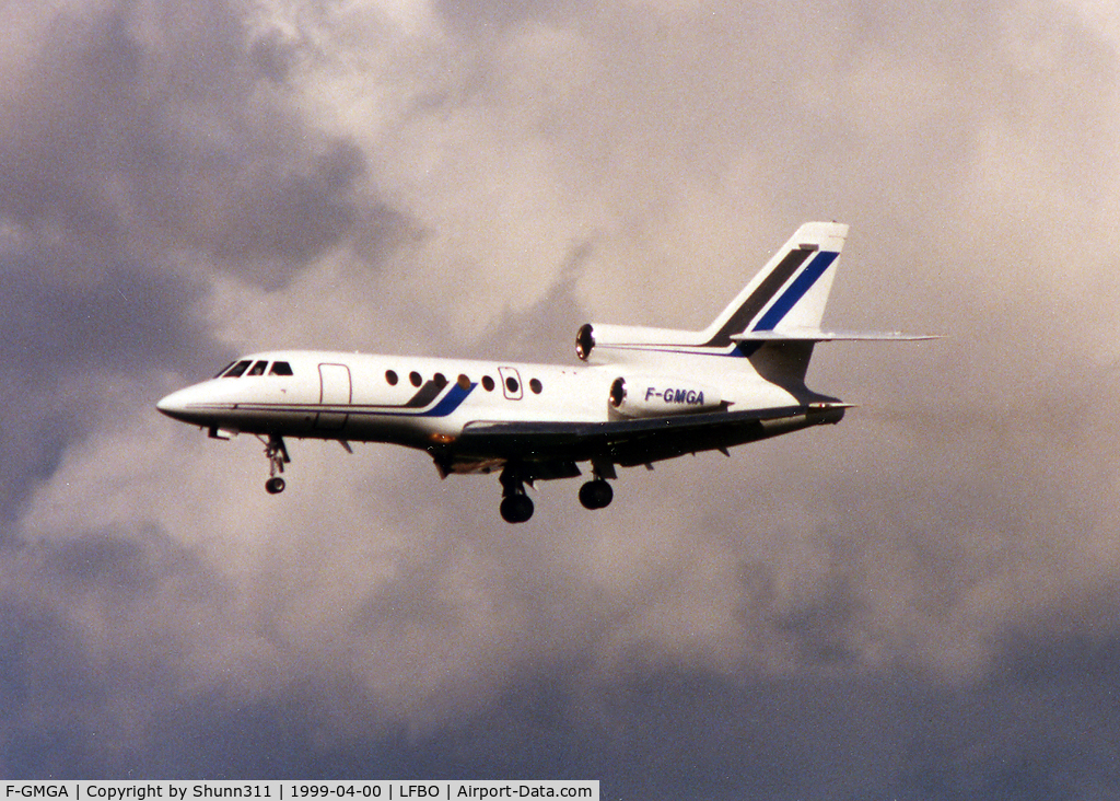 F-GMGA, Dassault Mystere Falcon 50 C/N 051, Landing rwy 33L
