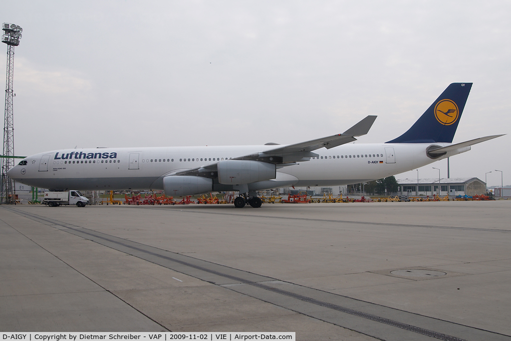 D-AIGY, 2000 Airbus A340-313 C/N 335, Lufthansa Airbus 340-300