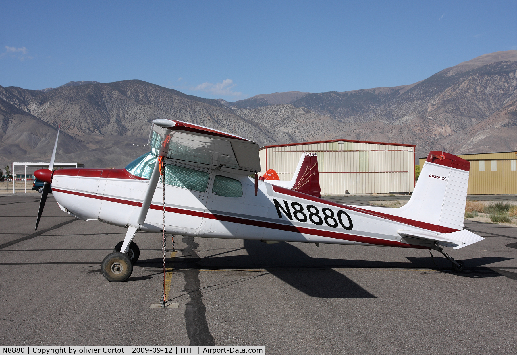 N8880, 1956 Cessna 172 C/N 28459, Alone in the morning, Hawthorne.