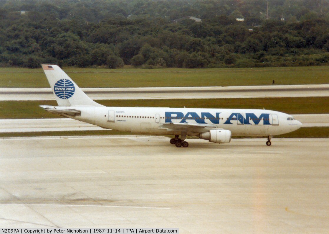 N209PA, 1984 Airbus A300B4-203 C/N 305, Pan Am Airbus A.300 Clipper Boston at Tampa in November 1987.