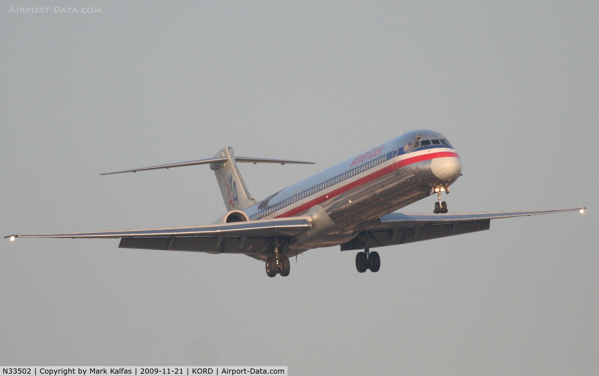 N33502, 1989 McDonnell Douglas MD-82 (DC-9-82) C/N 49739, American Airlines Mcdonnell Douglas DC-9-82, AAL2487 arriving from KBOS, short final 22R KORD.