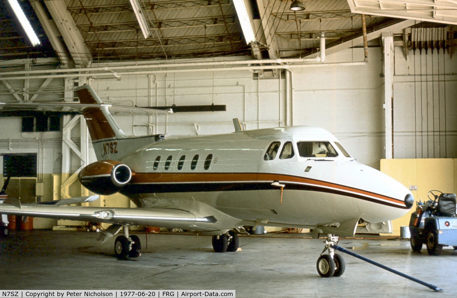 N7SZ, 1966 Hawker Siddeley DH.125-1A/522 C/N 25100, DH.125 Series 1A/522 hangered at Republic in the Summer of 1977.