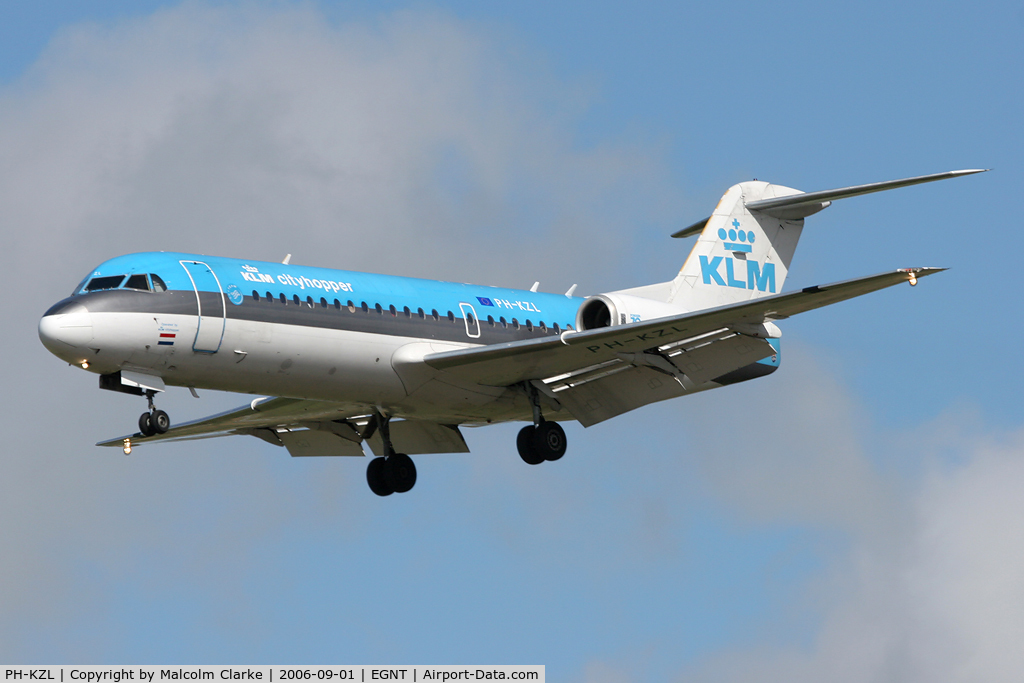 PH-KZL, 1995 Fokker 70 (F-28-0070) C/N 11536, Fokker 70 (F-28-0070) on approach to rwy 25 at Newcastle Airport, UK.