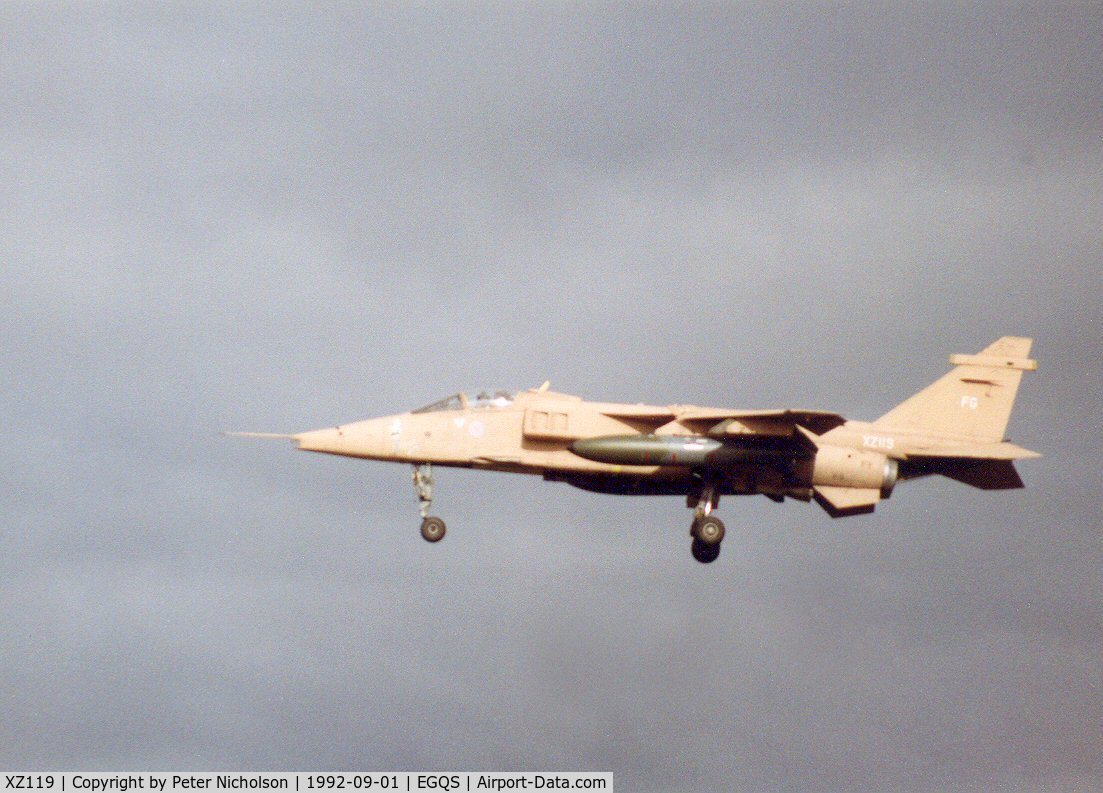 XZ119, 1976 Sepecat Jaguar GR.1A C/N S.120, Jaguar GR.1A of 41 Squadron on finals to Lossiemouth in September 1992.