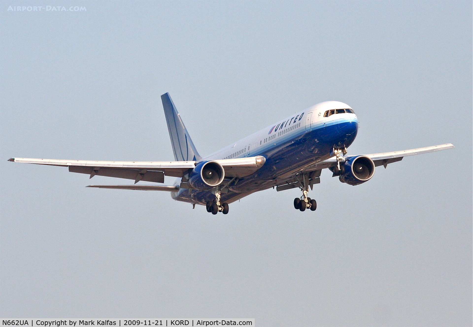 N662UA, 1993 Boeing 767-322 C/N 27159, United Airlines Boeing 767-322, UAL949 arriving from EGLL (London Heathrow), short final 22R KORD