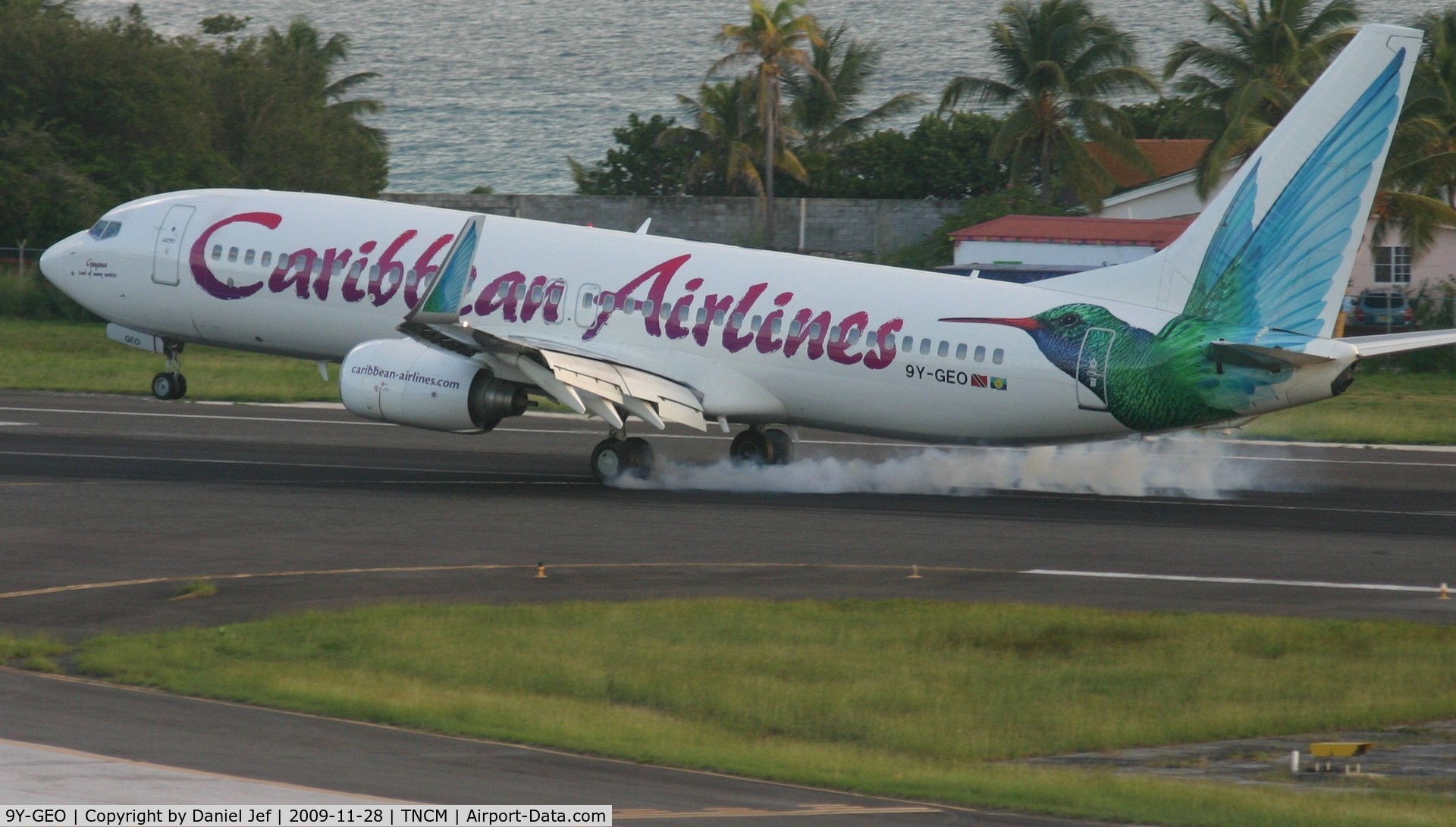 9Y-GEO, 1999 Boeing 737-8Q8 C/N 28225, Caribbean airlines 737 landing at TNCM
