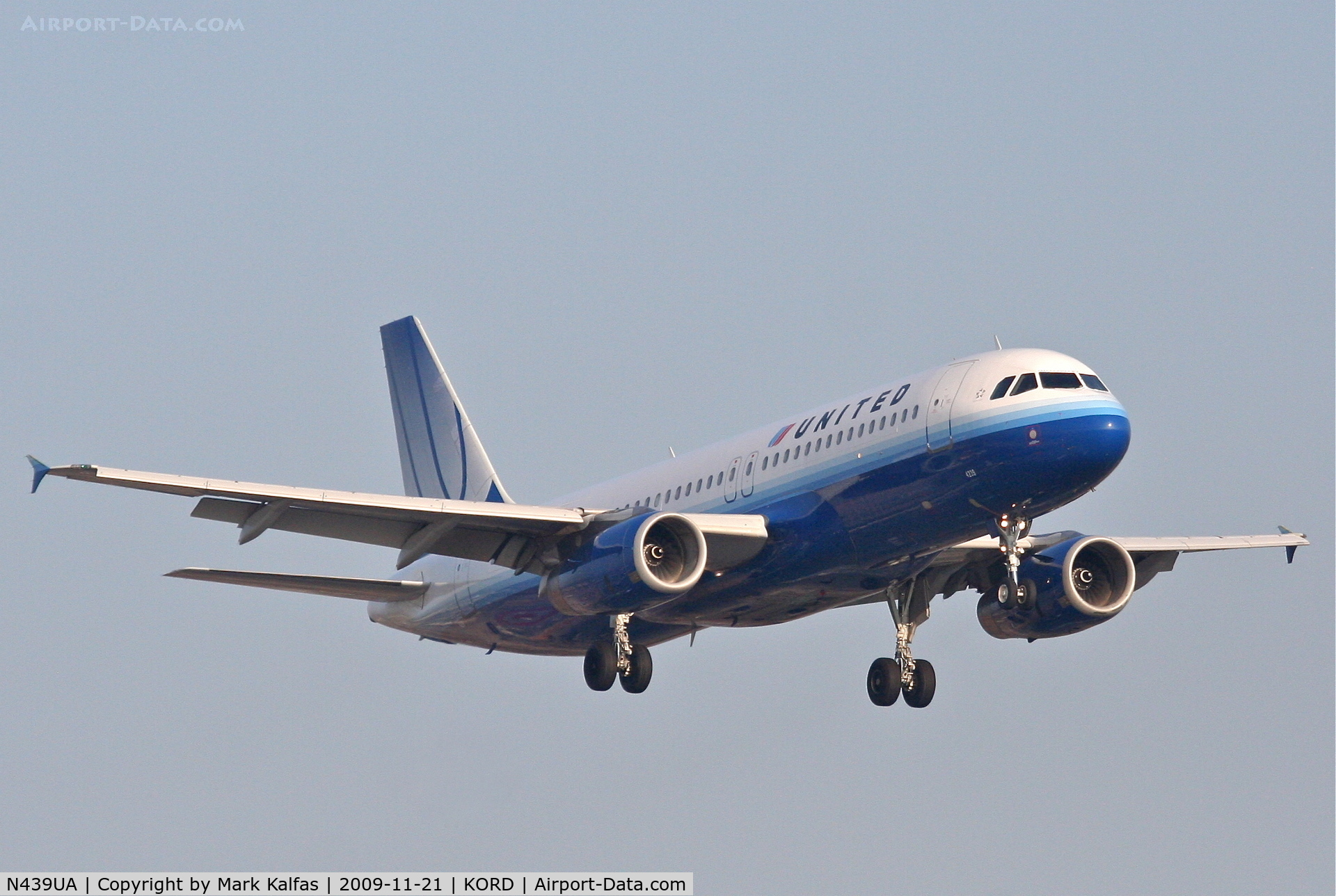 N439UA, 1997 Airbus A320-232 C/N 683, United Airlines A320-232, UAL537 arriving from KBOS, short final 22R KORD