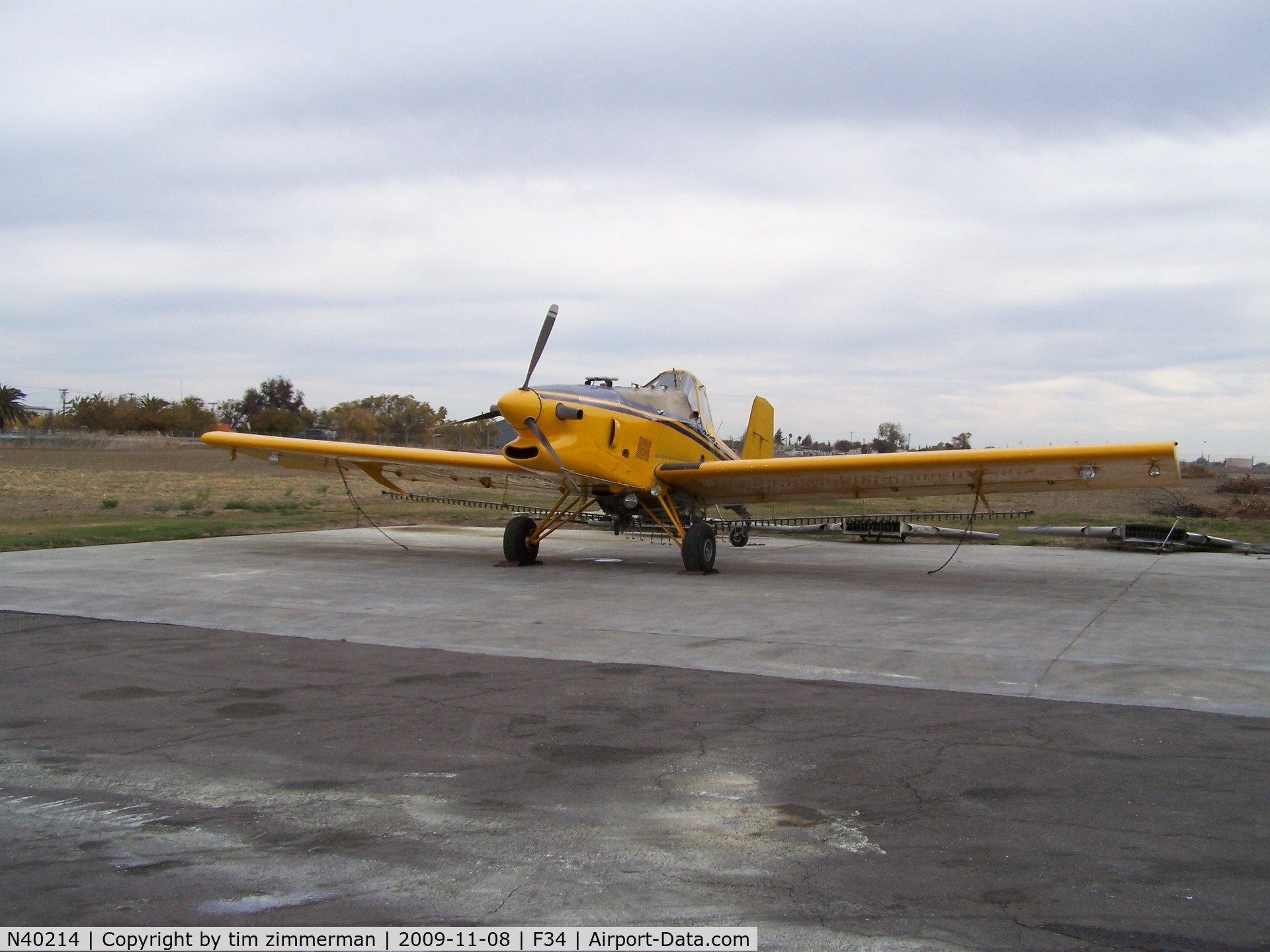 N40214, 1980 Ayres S2R-T34 Thrush C/N T34-032, West Valley Aviation N40214 rigged as sprayer